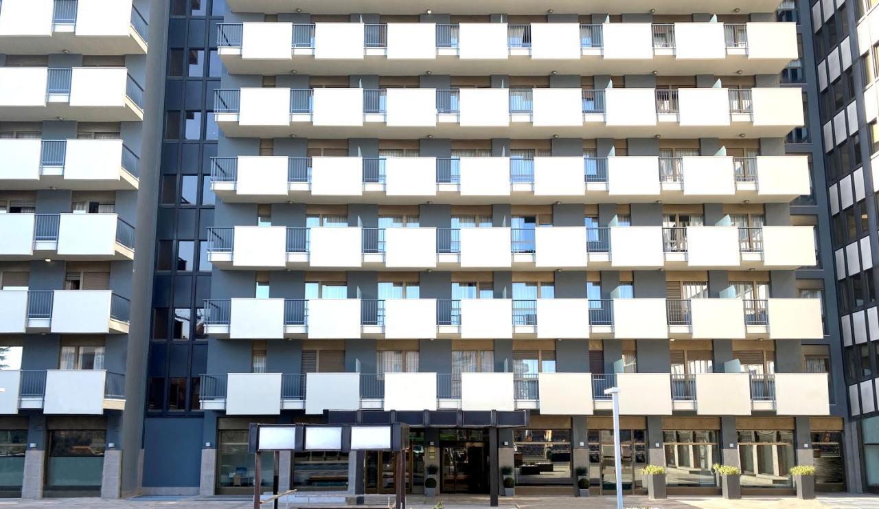 & Contessa Jolanda Aparthotel Milão