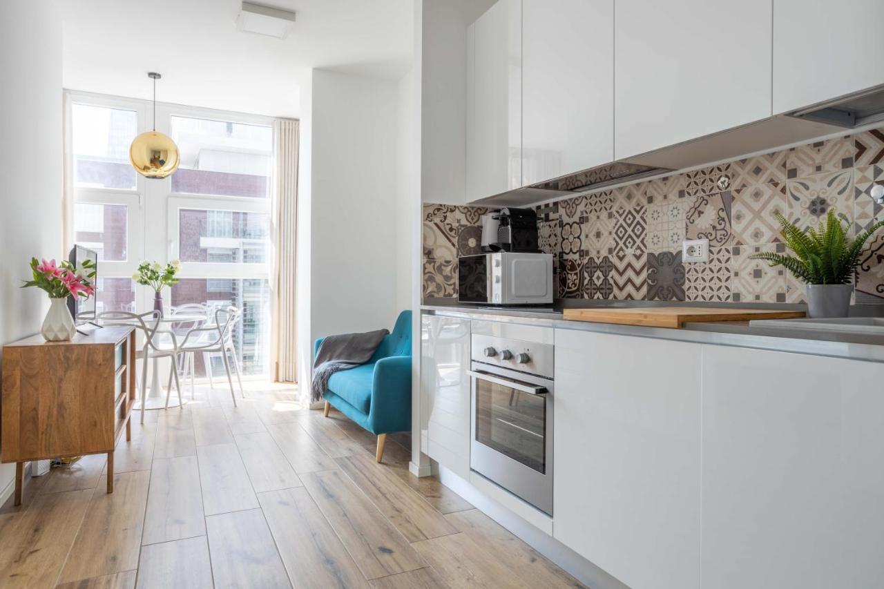 Sunlit 1 Bedroom Via Pirelli Appartamento