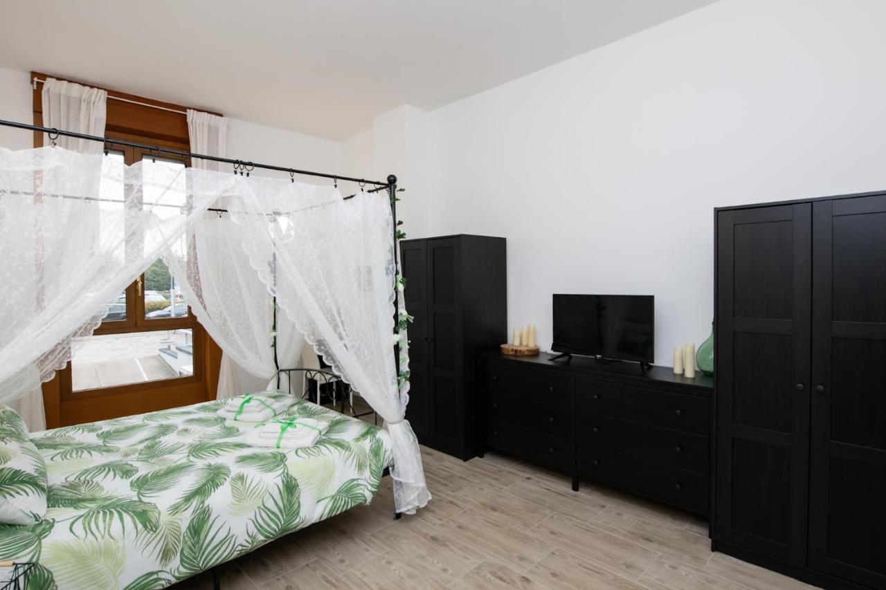 Apartment ! Esotico ! Letto Baldacchino - Metro 5 Min - 50mq