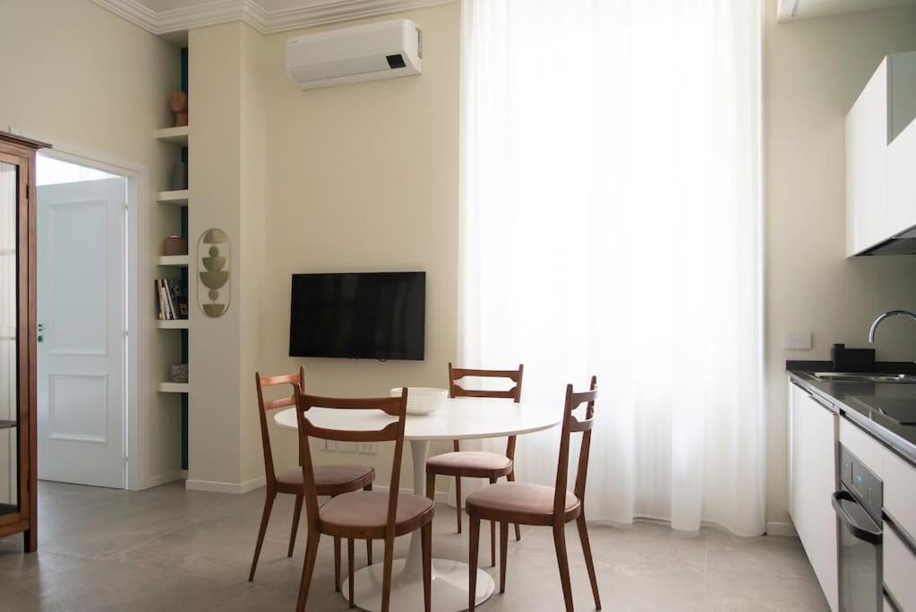 Youhosty - Napoli 4 Apartment Milan