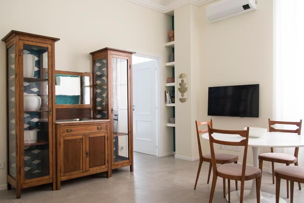 Apartamento Youhosty - Napoli 4 *