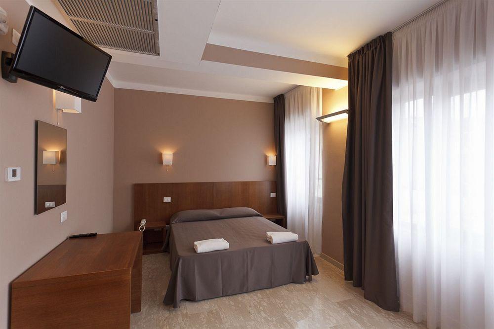 Hotel Oasi Village Milan