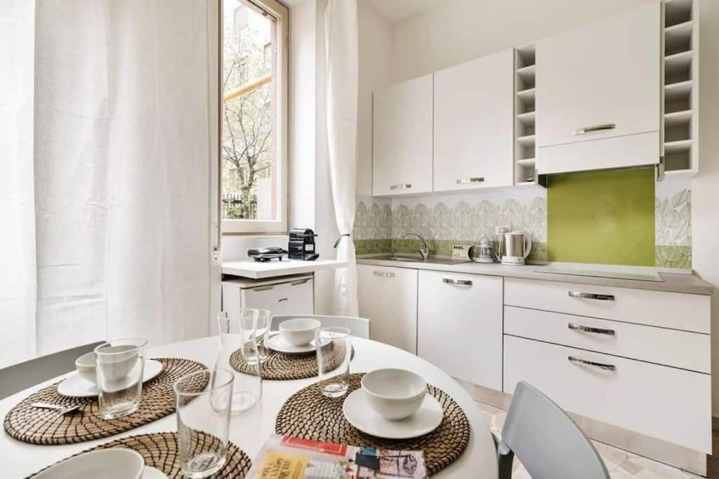 Apartment Incantevole In Brera Milan