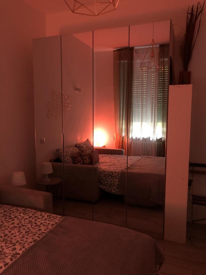 Apartment Joy House -central Near Metro Arco Della Pace Brera-entire Perfect For Work & Play, Nightlife With Ac & Fast Wifi Welcome To The Cool Joy House! Milan