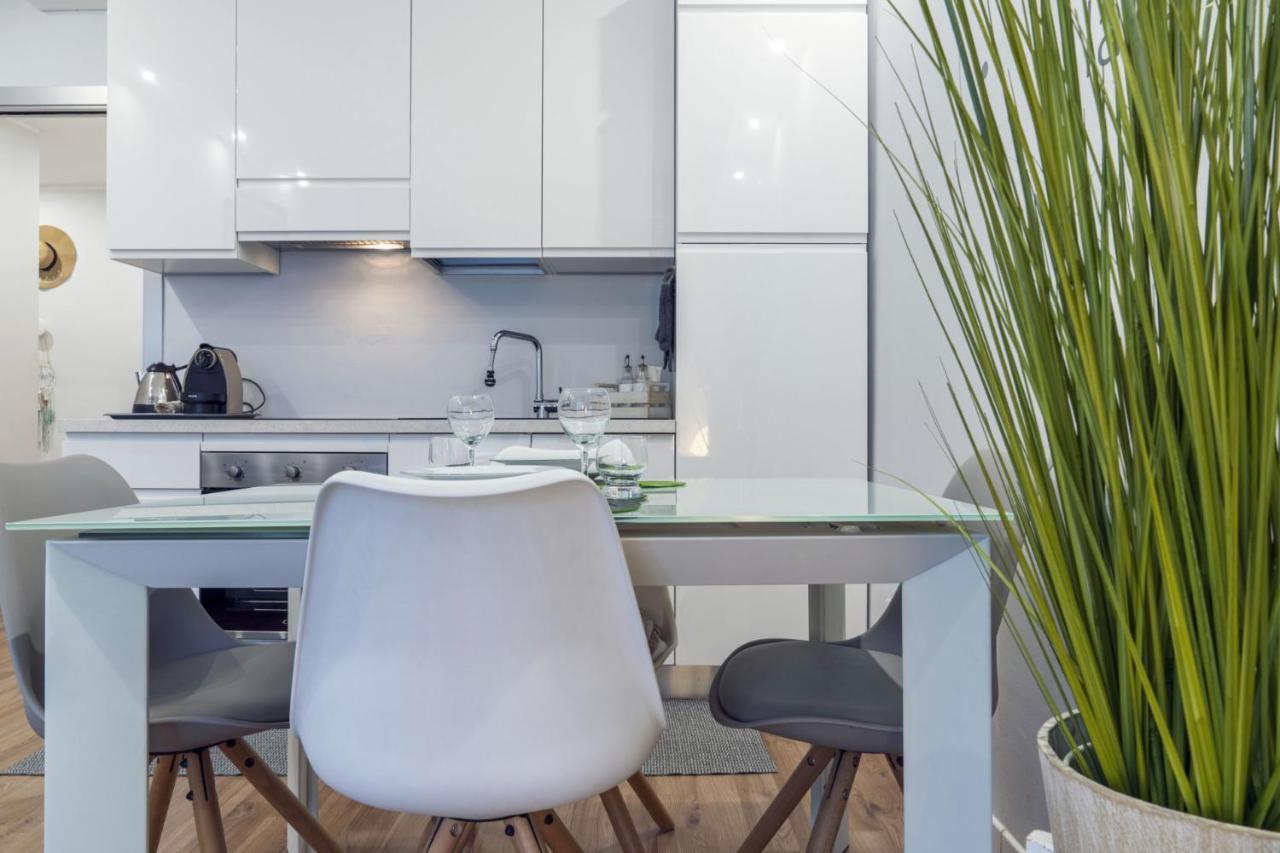 Easylife: Modern Trilocale In Gioia-porta Nuova Apartment