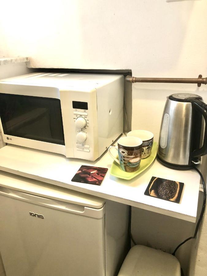 Apartment Joy House -central Near Metro Arco Della Pace Brera-entire Perfect For Work & Play, Nightlife With Ac & Fast Wifi Welcome To The Cool Joy House!
