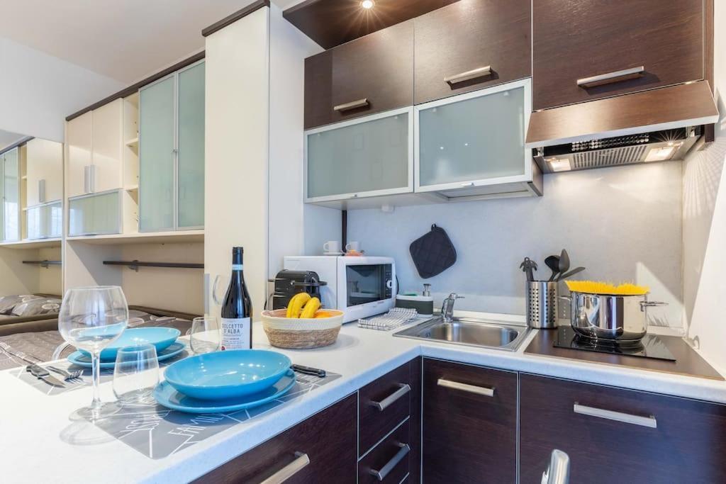 Apartment Strategic House - Metro M5 San Siro - Free Wi-fi Milan