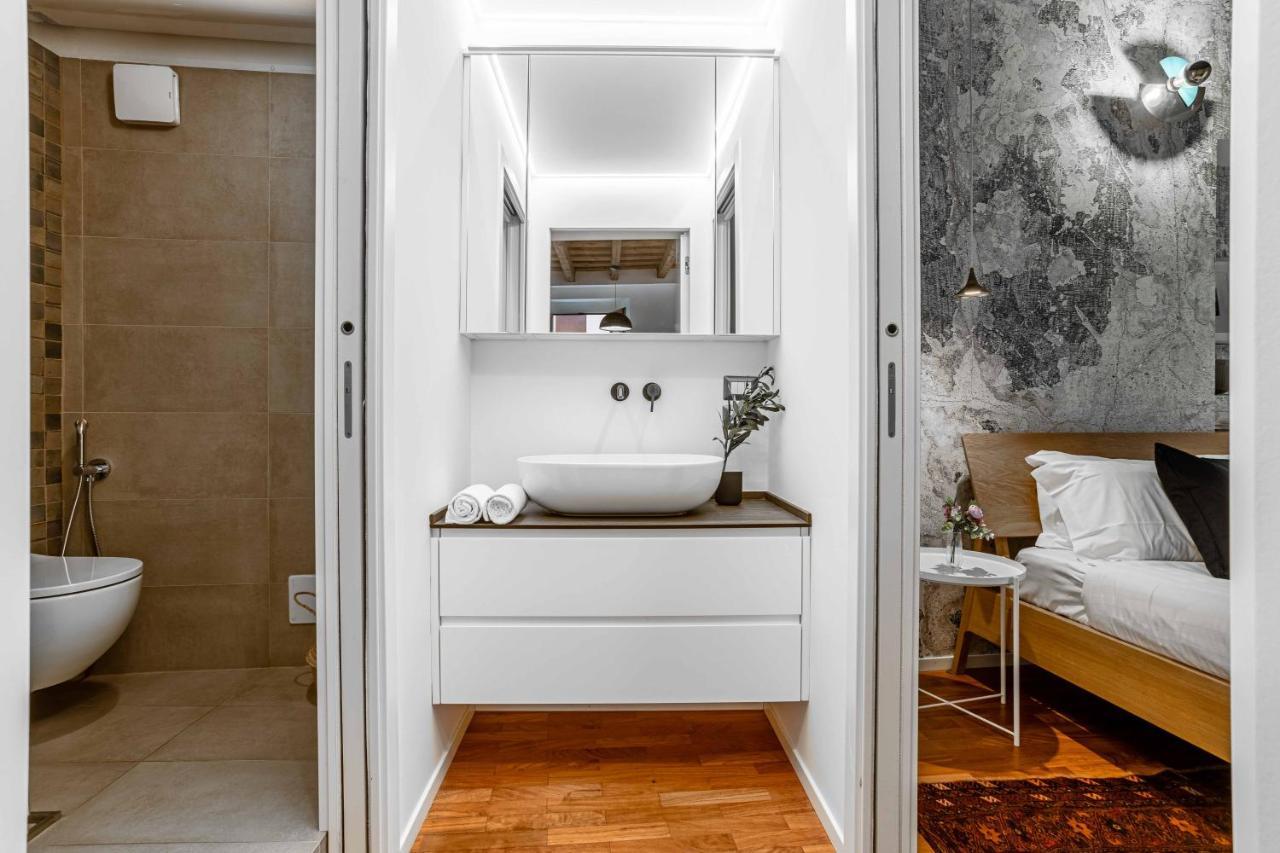 Apartment Joivy Spectacular Flat Near Duomo Milan
