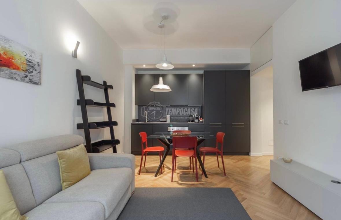 Apartamento Milano: Incantevole In Pieno Centro - Fancy Yellow Milão