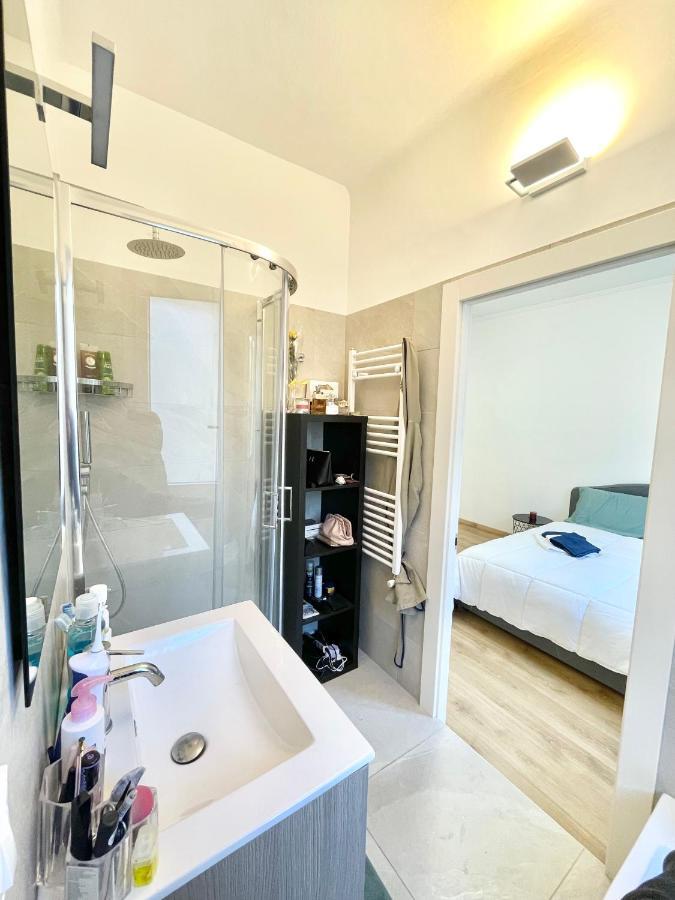 Camera Con Bagno Privato Interno - Zona Bocconi * Milano