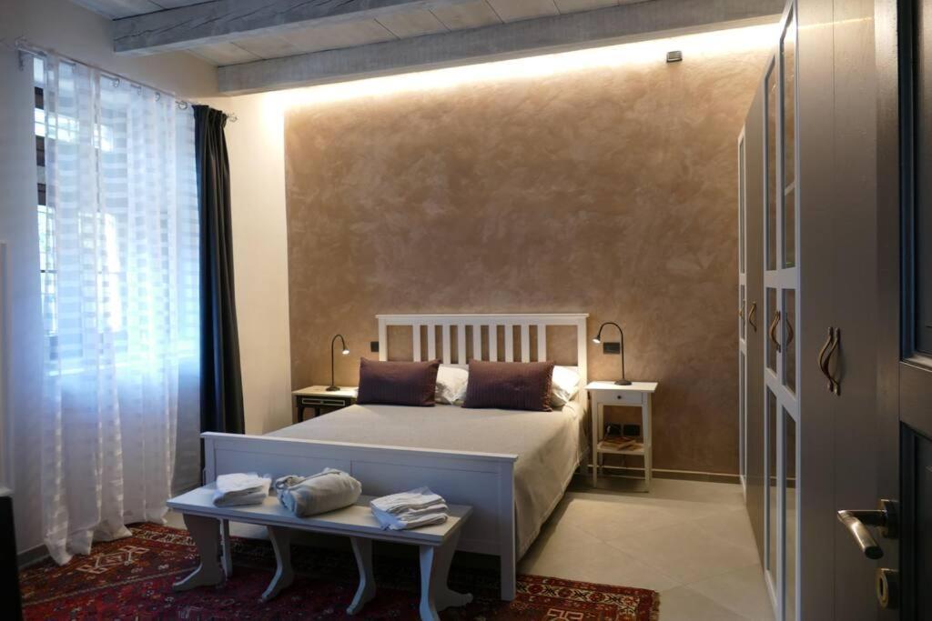 Naviglio Grande In Apartment *