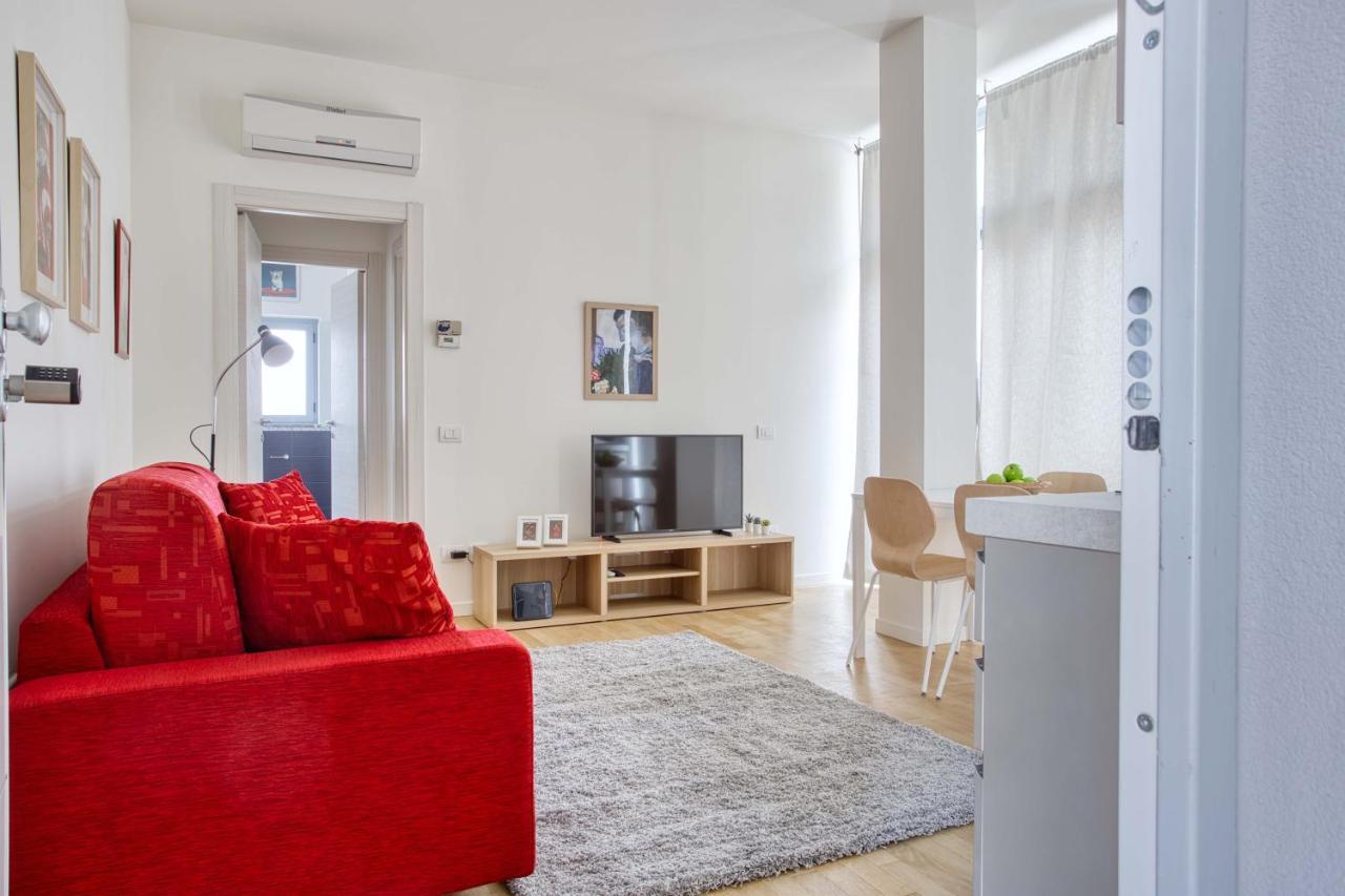 Joivy Lovely Flat With Balcony Apartamento Milão