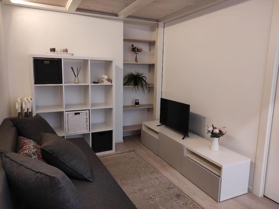 Duomo Porta Venezia Mini Loft Con Wifi E Netflix * Milan