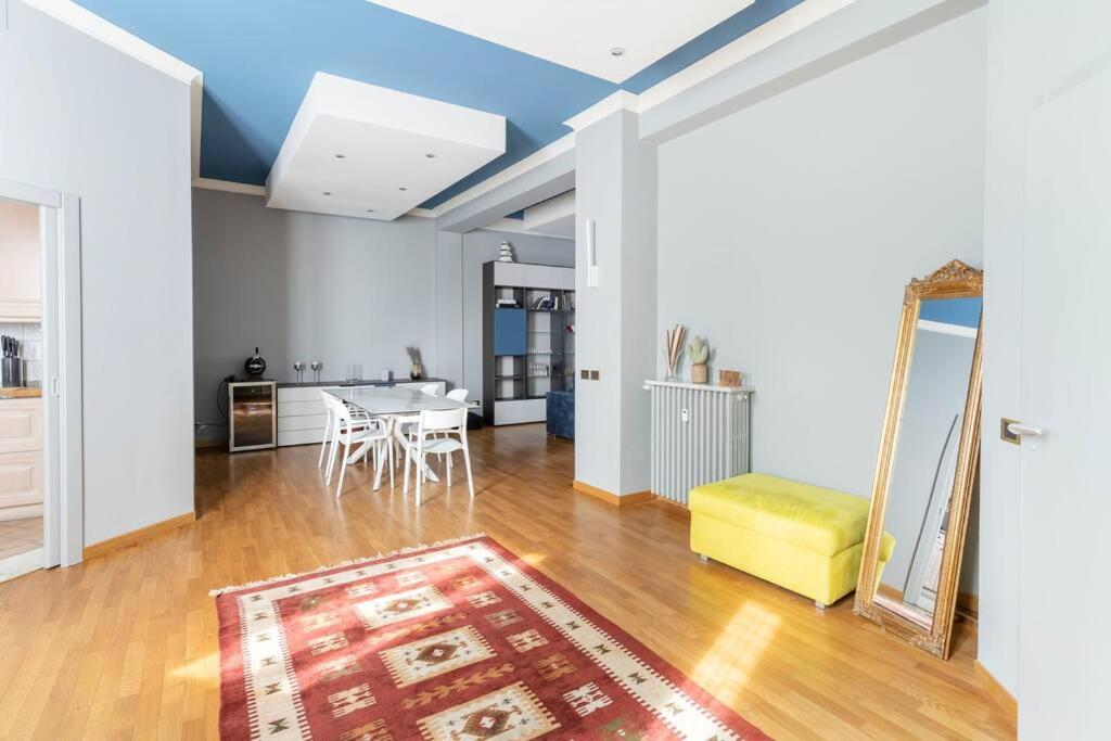 Urban Oasis Home, 6 Guests, Great Location *