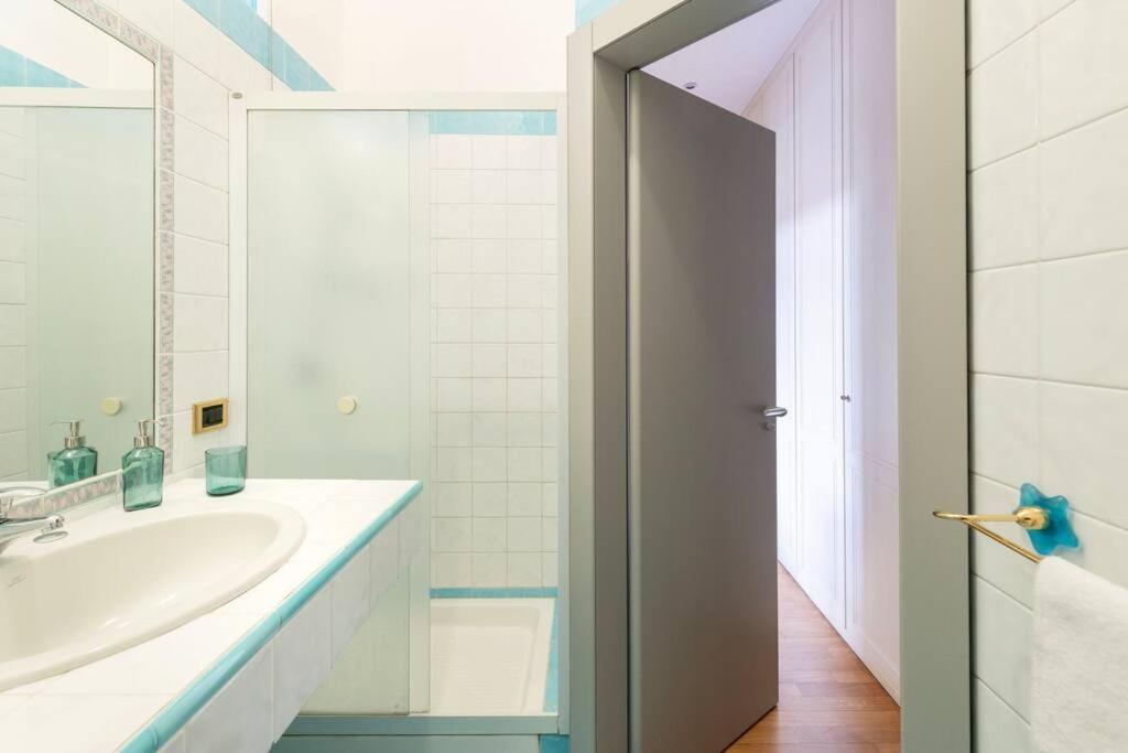 Apartment Urban Oasis Home, 6 Guests, Great Location *