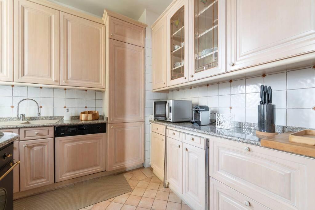 Apartment Urban Oasis Home, 6 Guests, Great Location *
