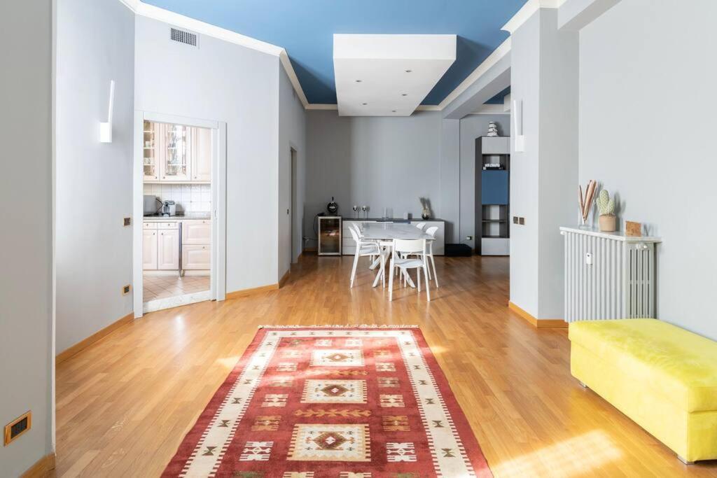 Urban Oasis Home, 6 Guests, Great Location Apartment