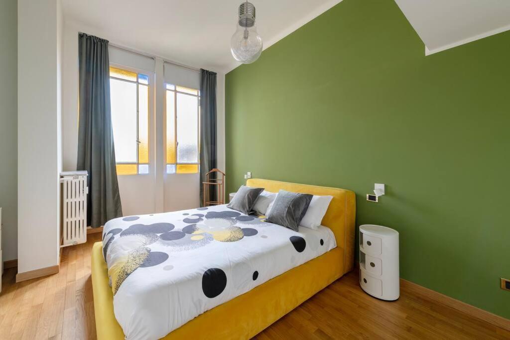Urban Oasis Home, 6 Guests, Great Location Apartment *