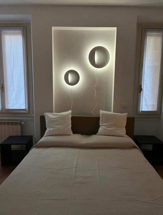 Casa Vercelli Delizioso Bilocale Moderno Nella Vecchia * Milão