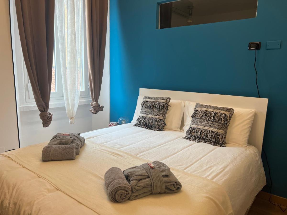 Regina Ai Navigli - Sky Tv, Wifi And Breakfast Box Apartamento