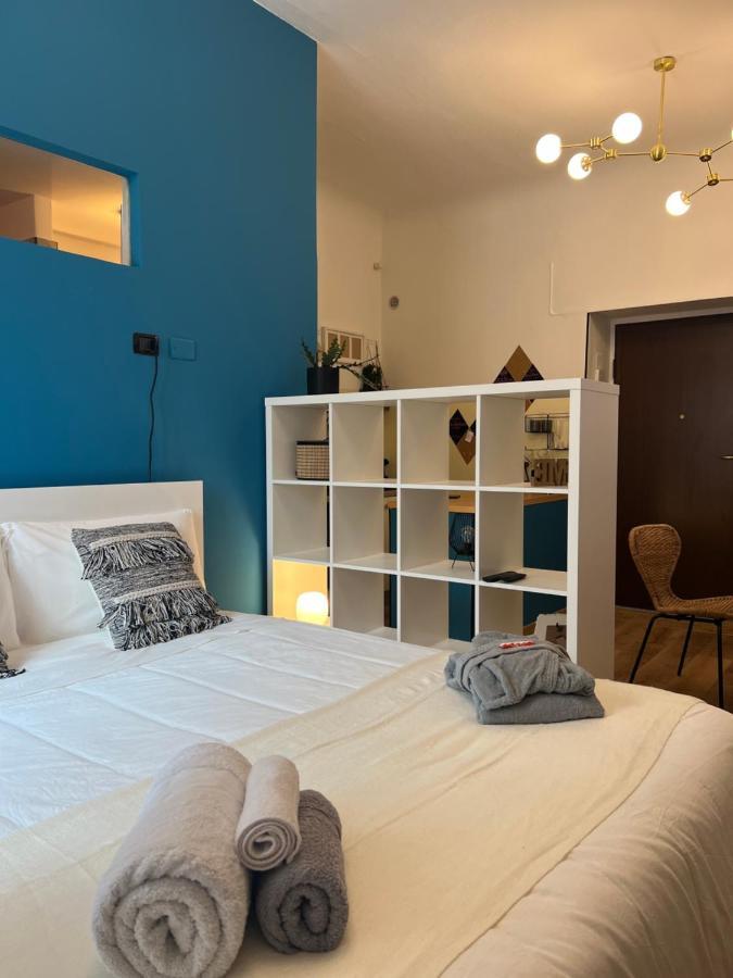 Apartamento Regina Ai Navigli - Sky Tv, Wifi And Breakfast Box *