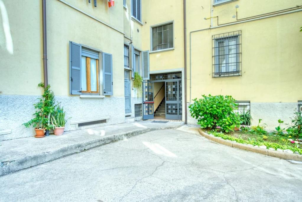 Ospitali - Casa Armonia Delizioso Bilo Vicino A Piola Apartamento