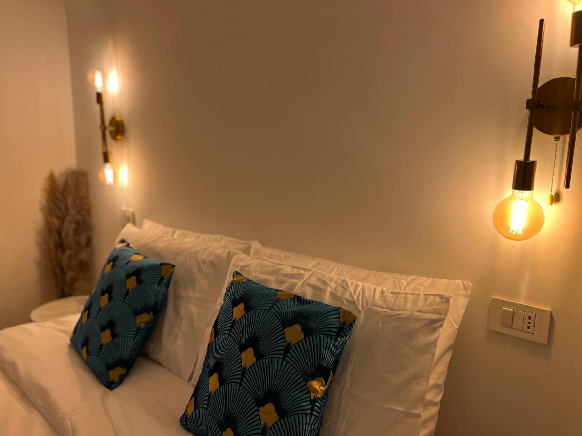Apartment Regina In Porta Romana 2 - Sky Tv, Wifi E Breakfast Box *