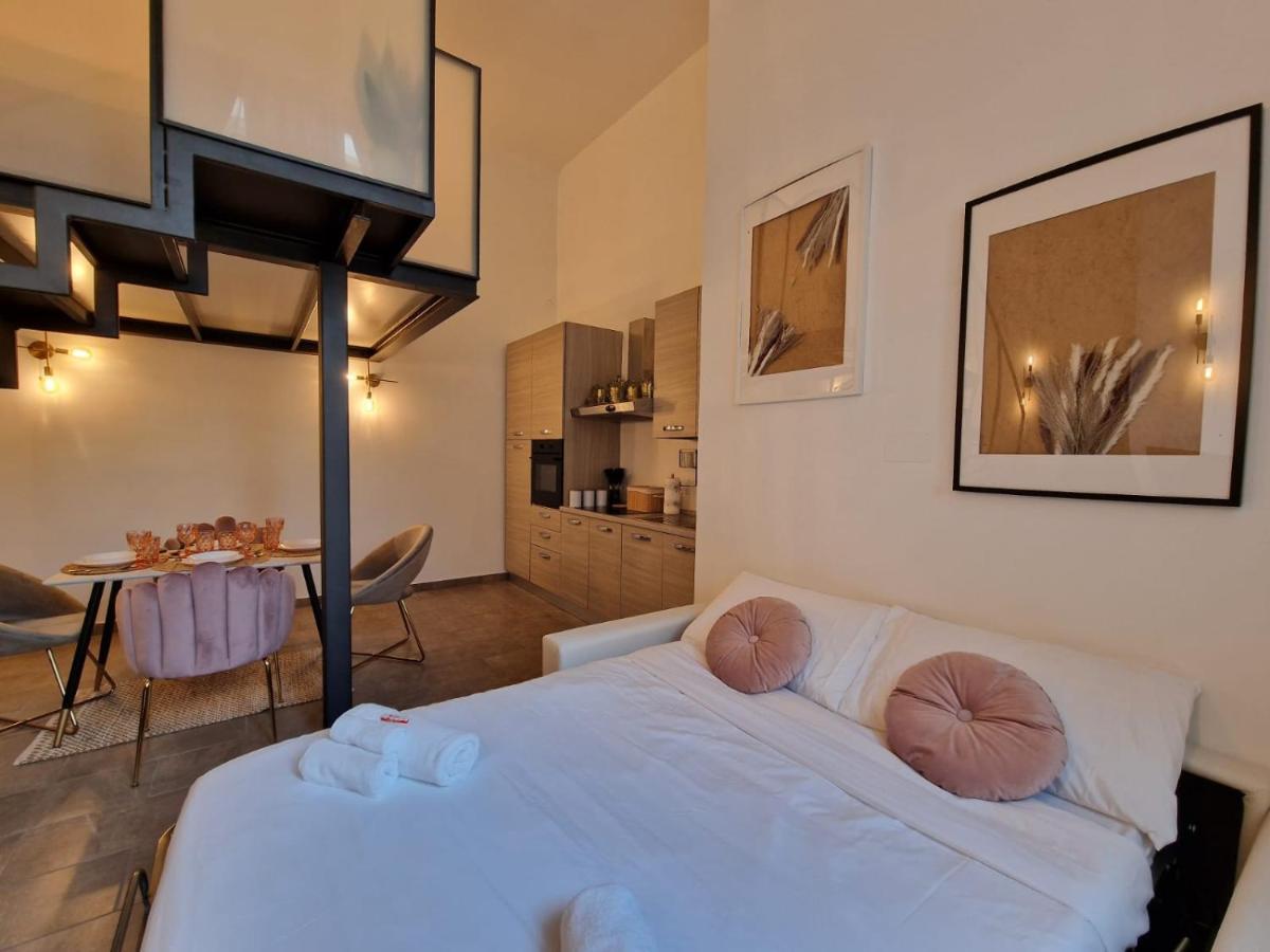 Regina In Porta Romana 2 - Sky Tv, Wifi E Breakfast Box *