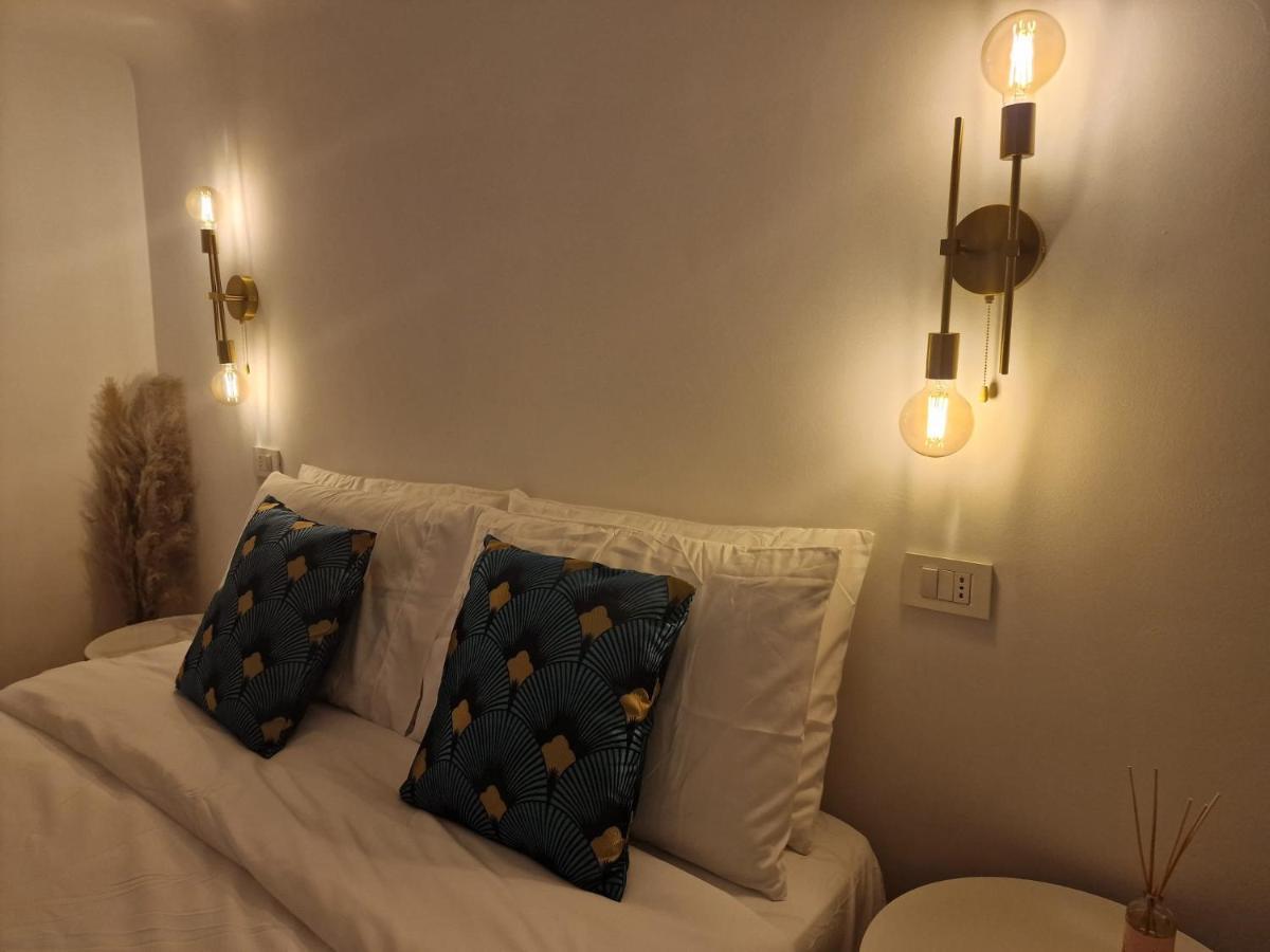Apartment Regina In Porta Romana 2 - Sky Tv, Wifi E Breakfast Box