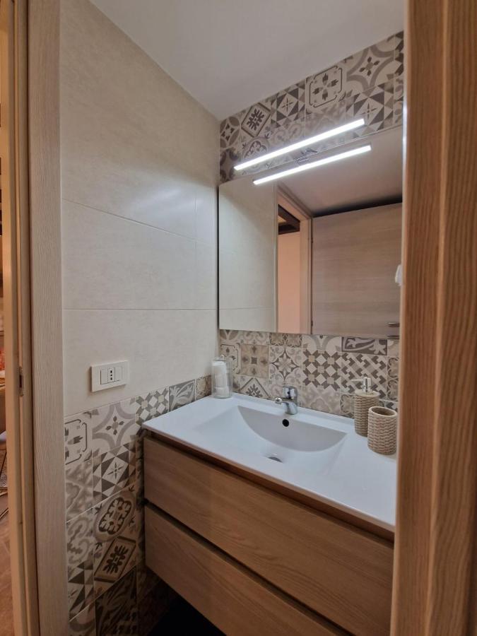Regina In Porta Romana 2 - Sky Tv, Wifi E Breakfast Box Apartment Milan