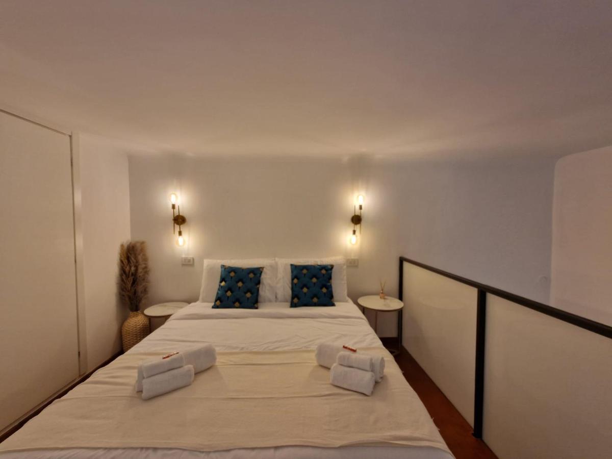 Regina In Porta Romana 2 - Sky Tv, Wifi E Breakfast Box *