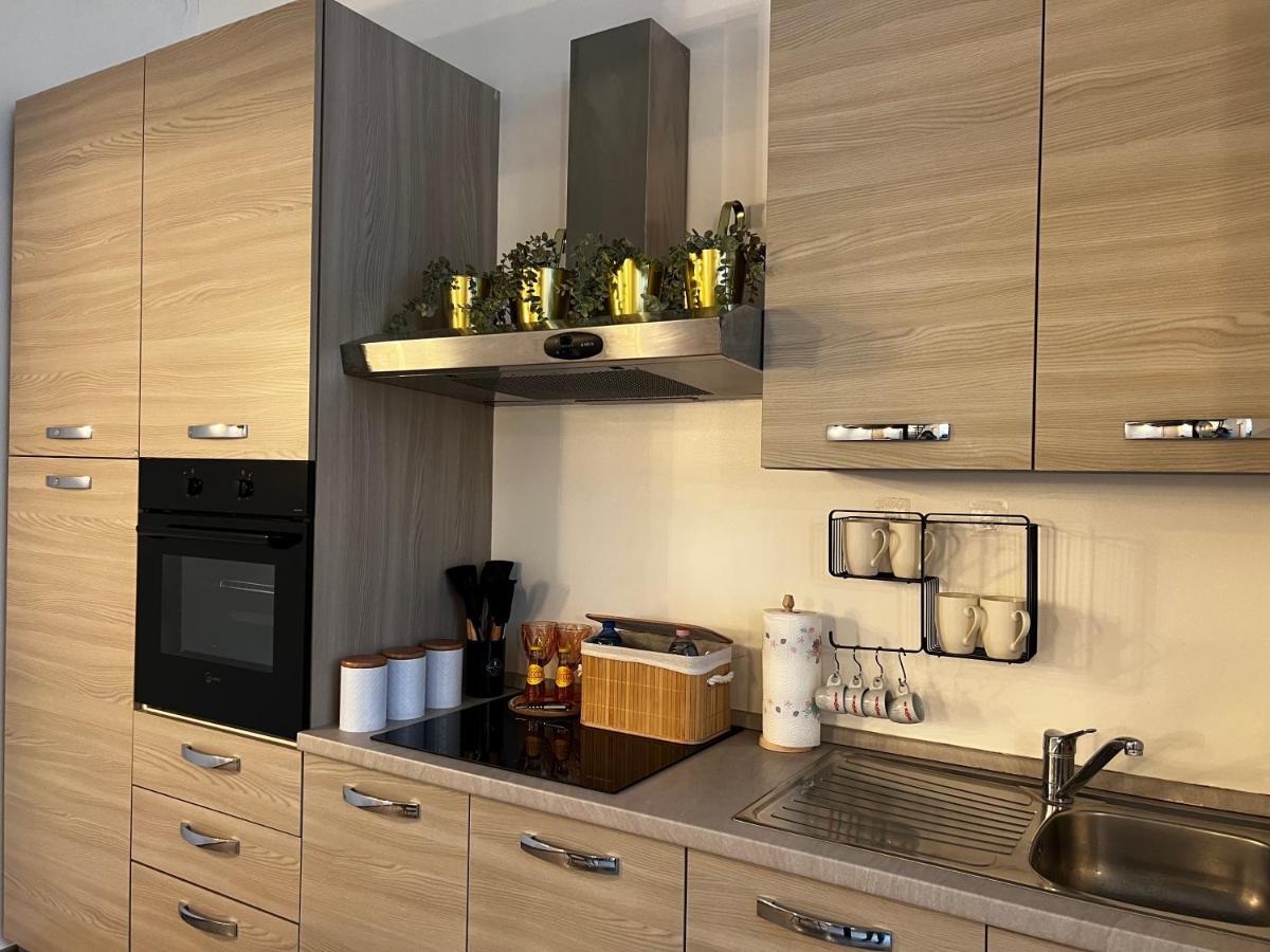Regina In Porta Romana 2 - Sky Tv, Wifi E Breakfast Box * Milan