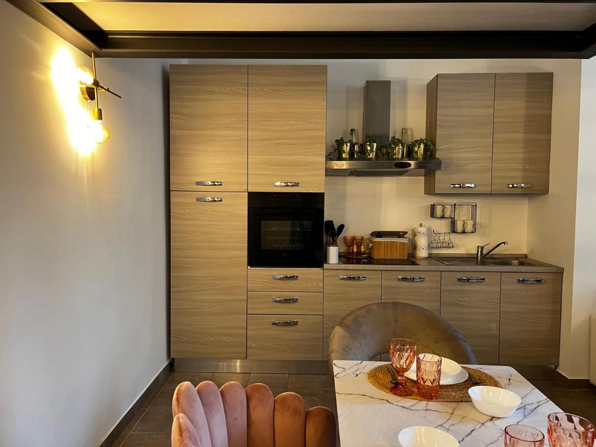 Regina In Porta Romana 2 - Sky Tv, Wifi E Breakfast Box Apartment Milan
