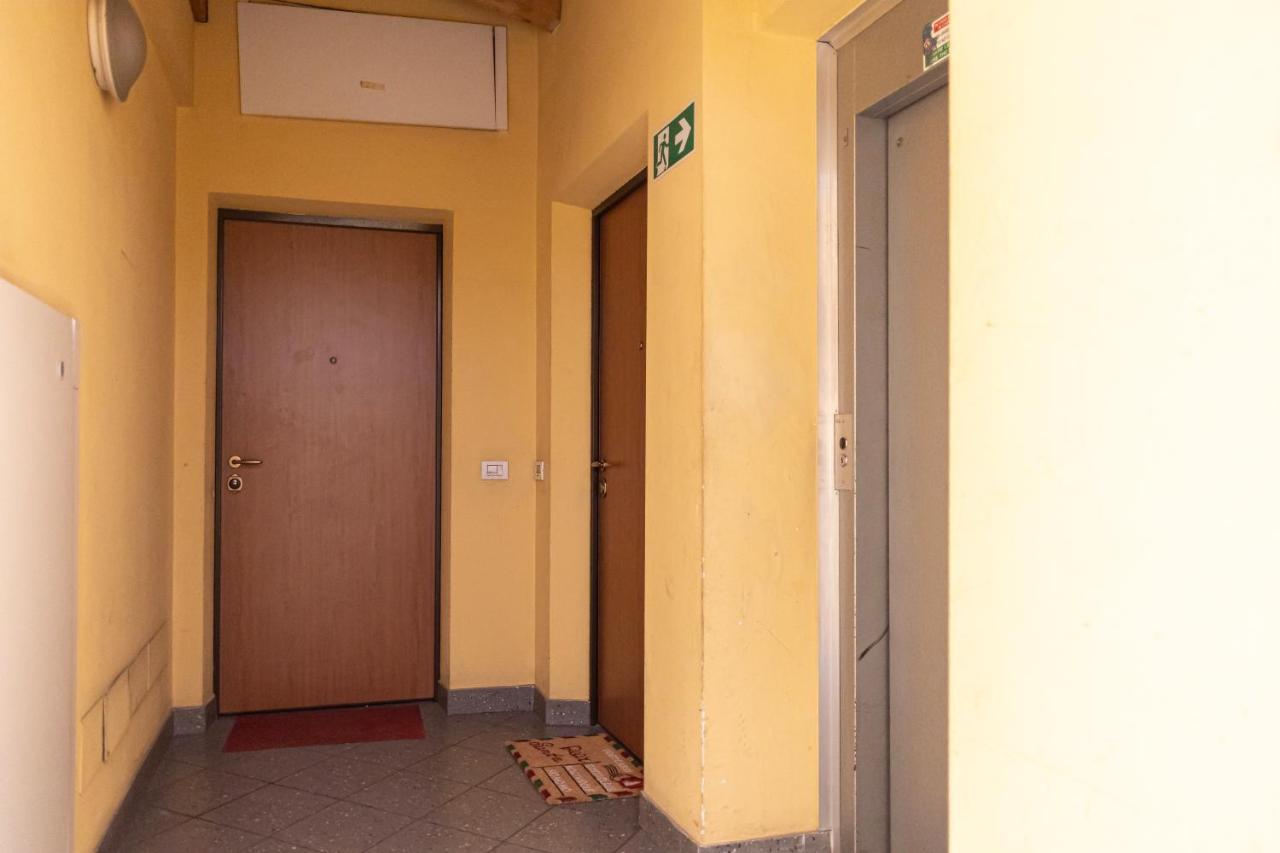 Apartment Bilocale Con Splendida Vista In Zona Bovisa *