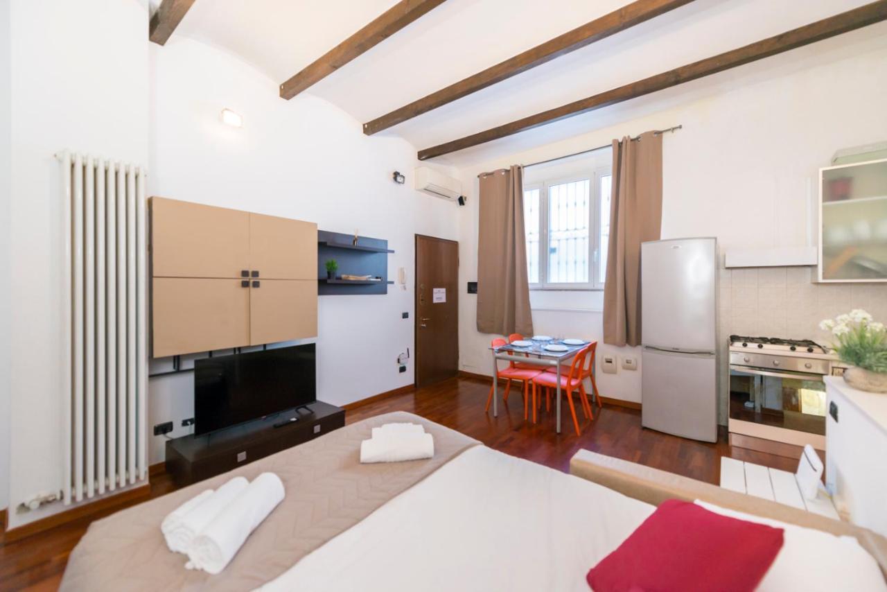 Apartment Loft - Porta Venezia - M3 Repubblica Milan