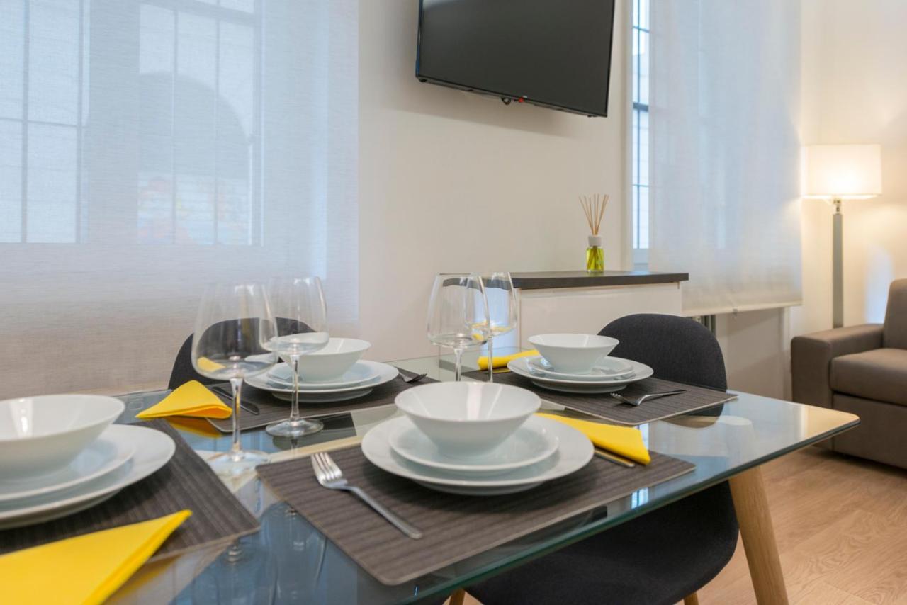 Montenapoleone 5 Min Duomo Fashion Center Apartment Milan