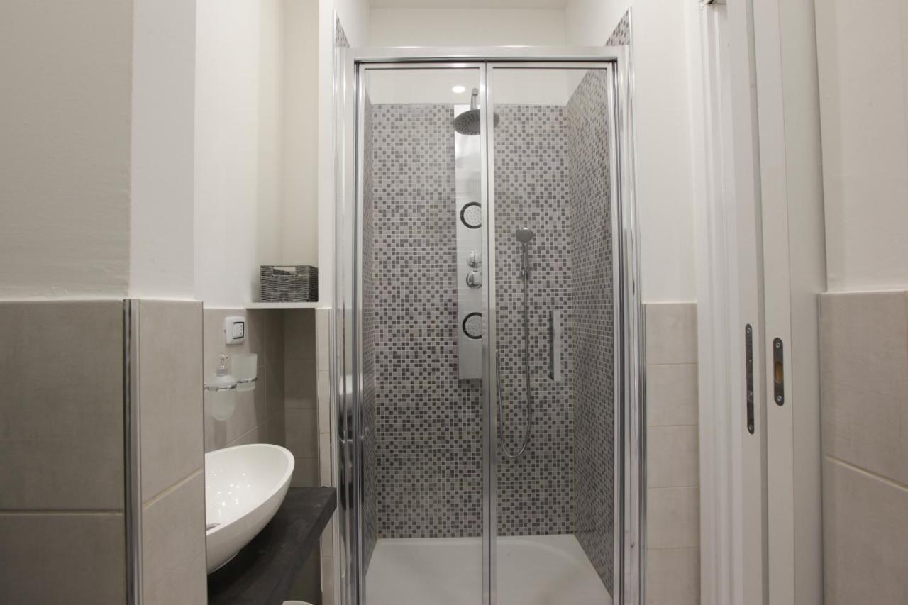 Amazing In Center With Balcony Apartment *