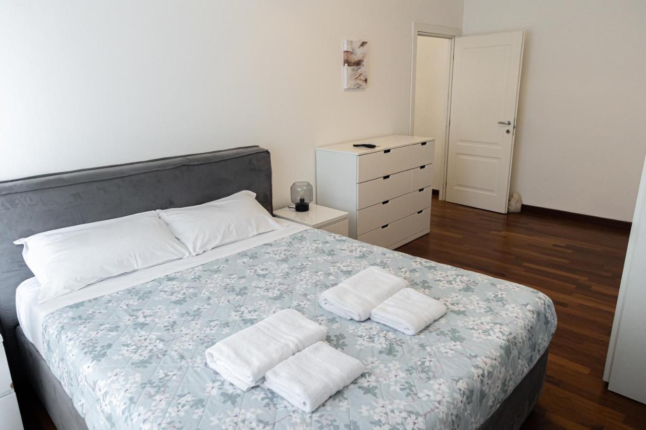 Elegante Bilocale A 15 Min Dal Duomo Apartment Milan