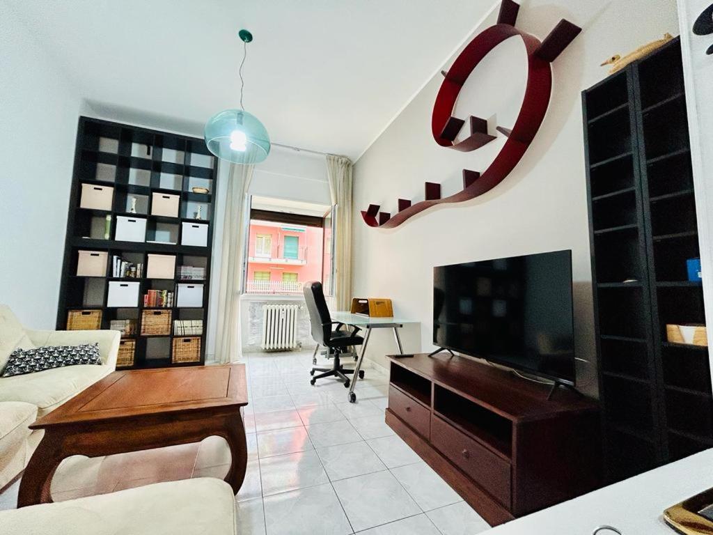 Kibilu - Via Valvassori Peroni Apartment