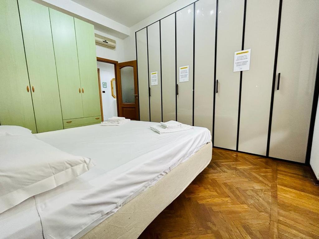 Kibilu - Via Valvassori Peroni Apartment Milan