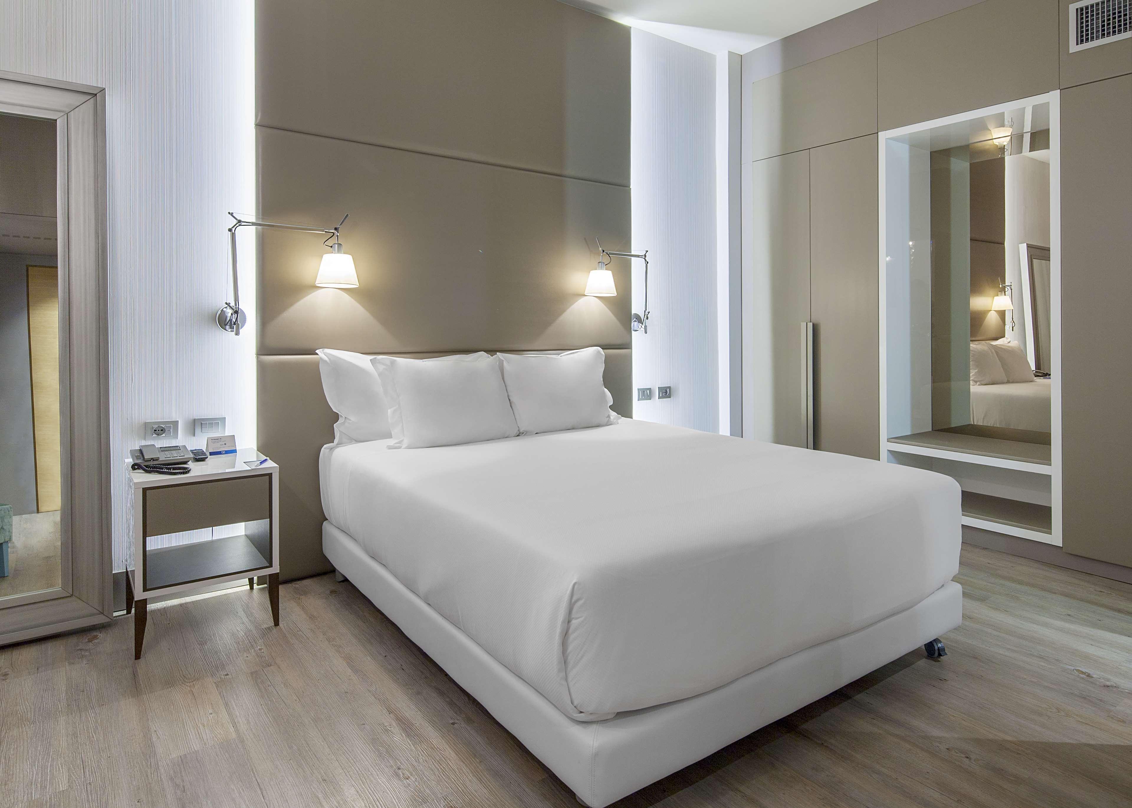 Hotel Nh Collection Touring 4*