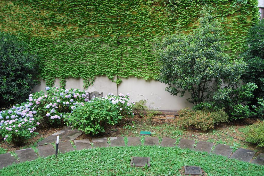 Porta Romana Garden Apartment *