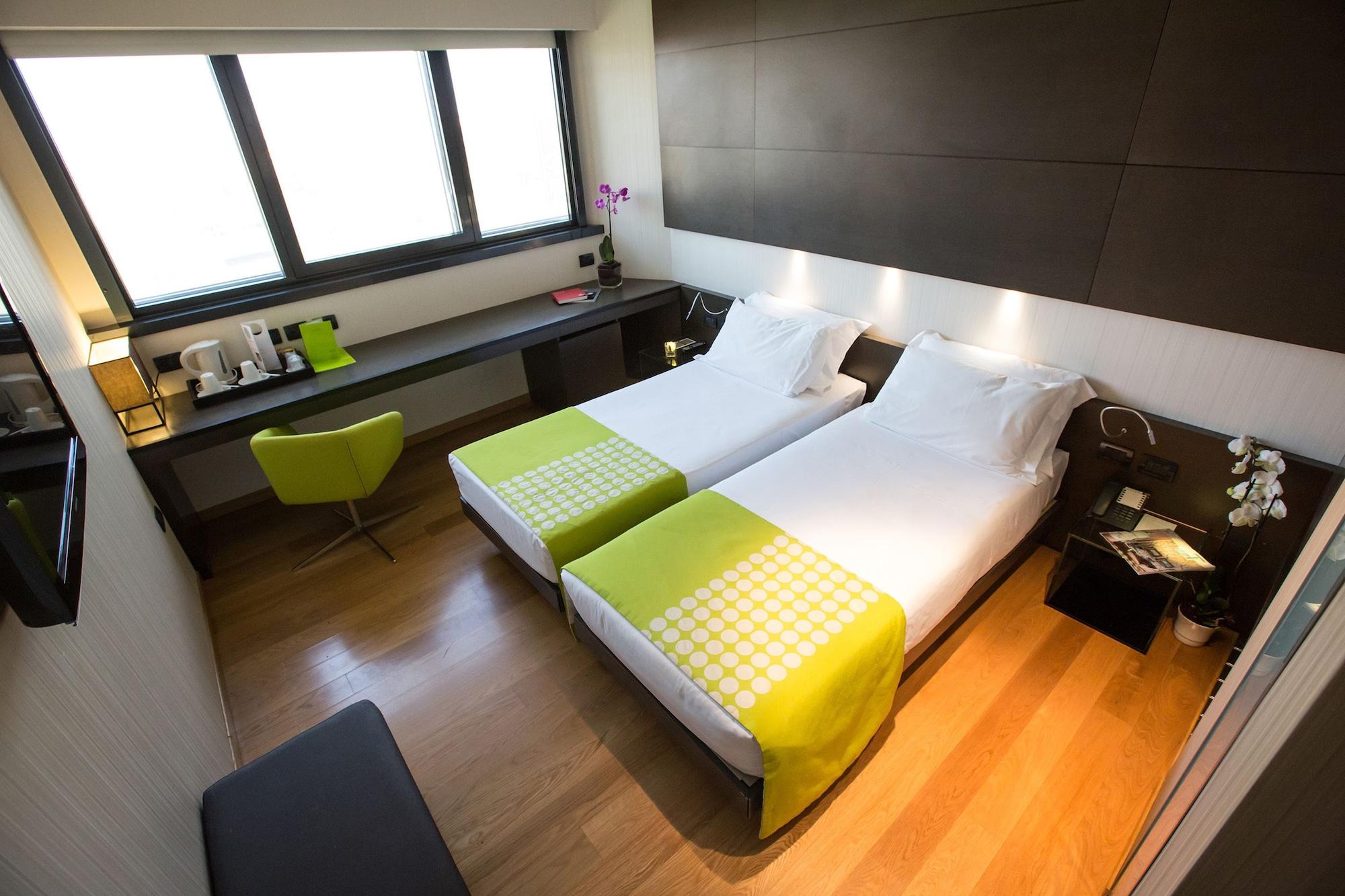 Western The Hub Milan