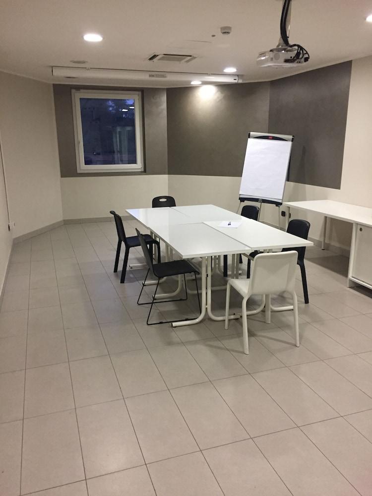 Cenisio Garibaldi 3* Milan