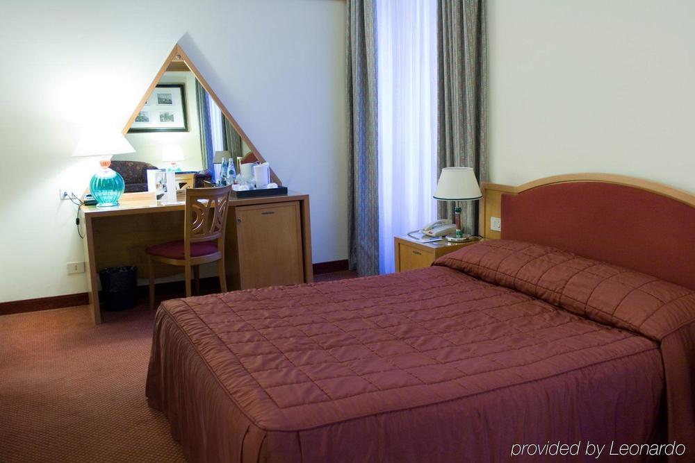 Nh Collection Touring Hotel