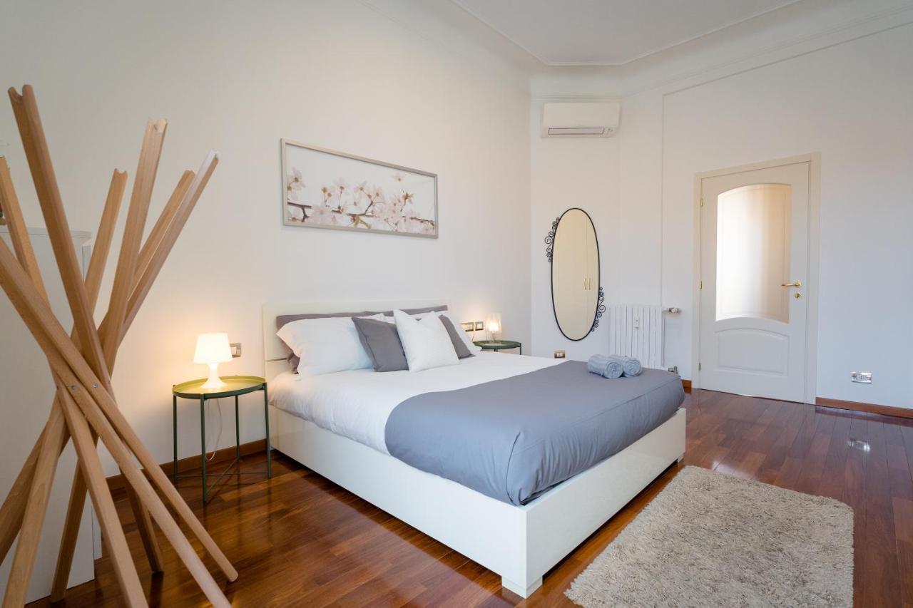 Cinque Vie Floor - Center Apartment Milan