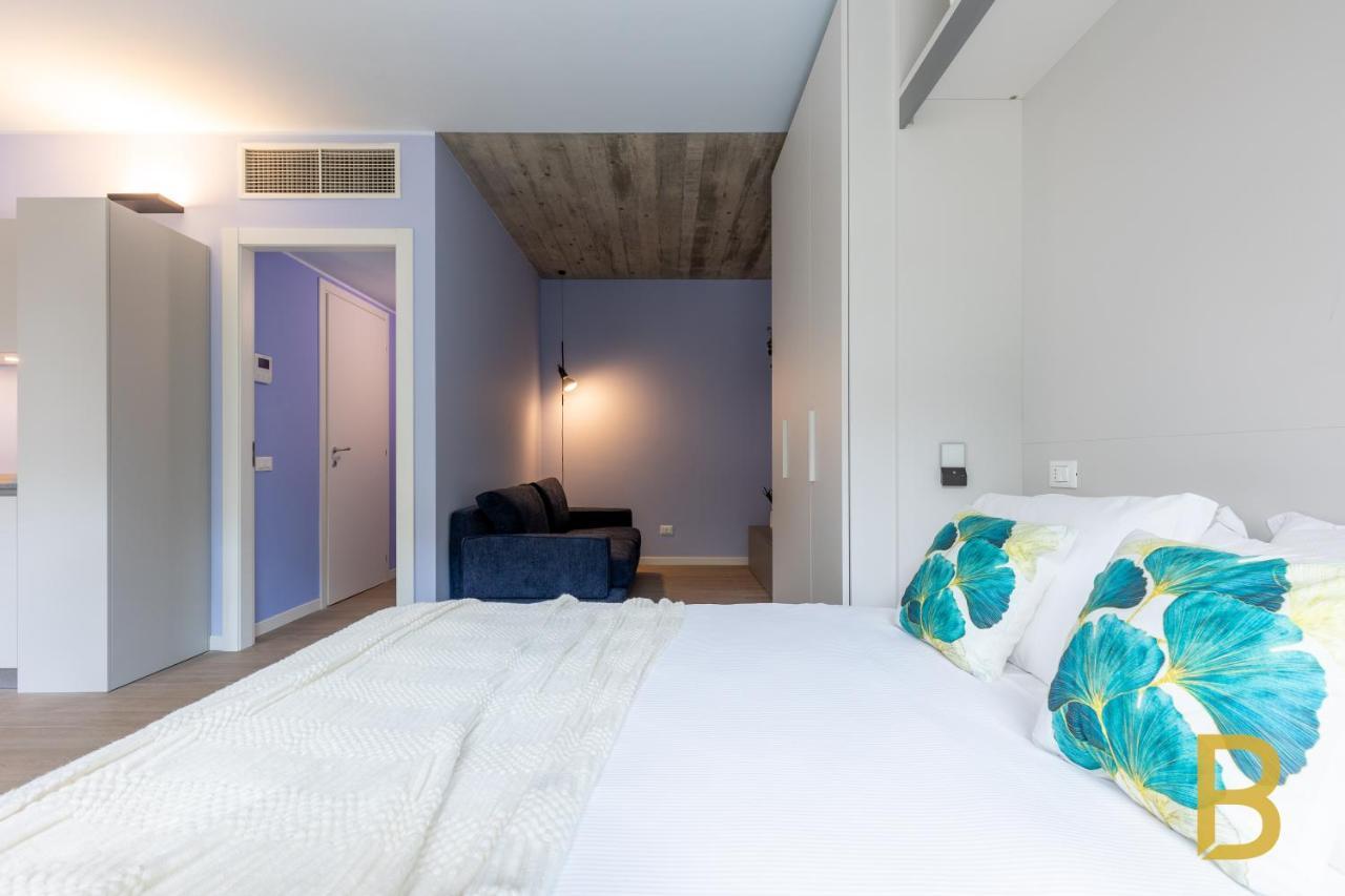 Apartment Beplace In Scalo Romana Milan