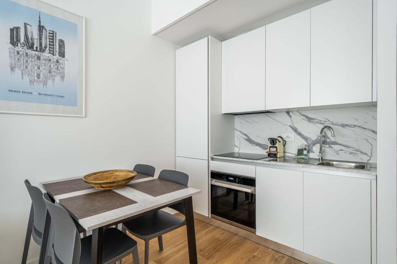 Easylife - Moderno Rifugio A Due Passi Dal Duomo Apartamento Milão
