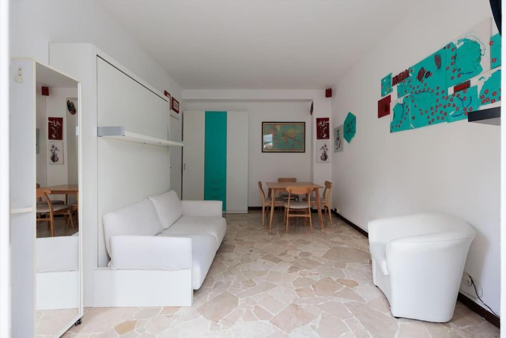 Alessia's Flat - Breno Milan