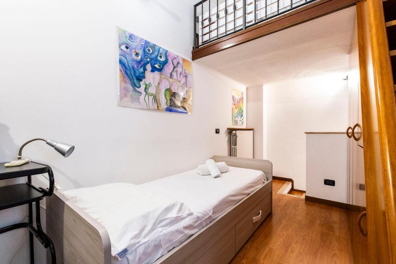 Extensive Terrace Navigli Toy Artistic Apartment Milan
